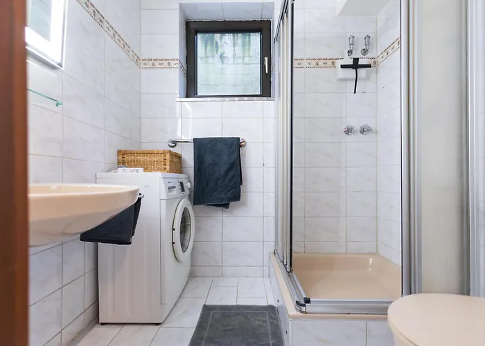 Kompakt Und Gemuetlich 1-zimmer-apartment דירה ראטינגן